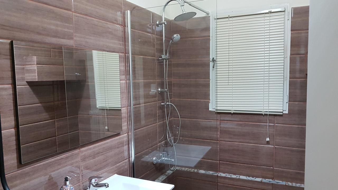 Menta Errathens Apartment - Athens Center, 5 Bd, 2 Bath ภายนอก รูปภาพ