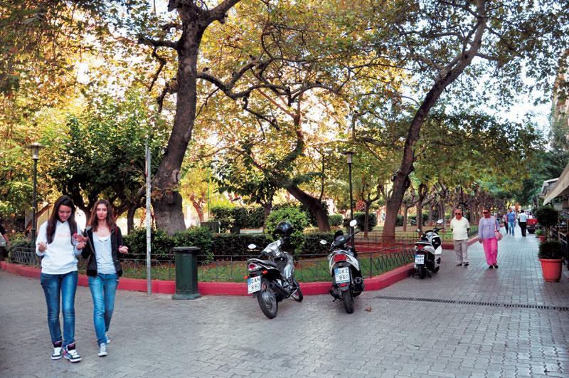 Menta Errathens Apartment - Athens Center, 5 Bd, 2 Bath ภายนอก รูปภาพ