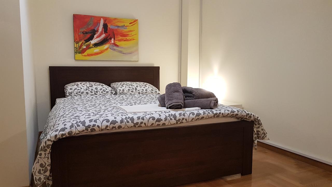 Menta Errathens Apartment - Athens Center, 5 Bd, 2 Bath ภายนอก รูปภาพ